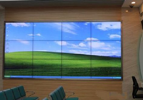 江华液晶拼接屏的另类用法。