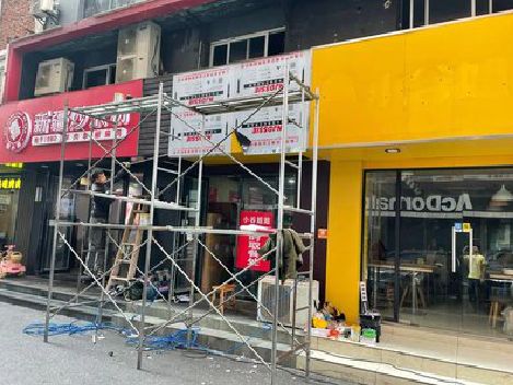 江华制作广告招牌如何避免它发黄？